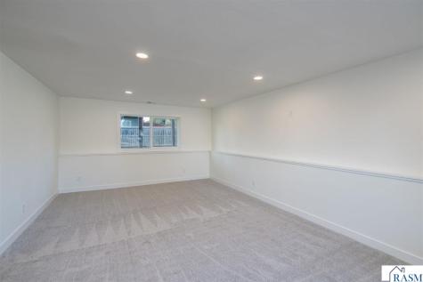 216 Wickfield Drive Mankato MN 56001