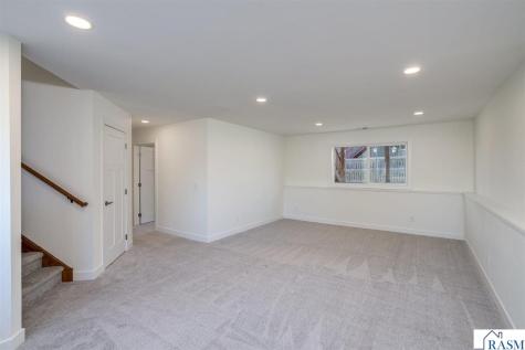 216 Wickfield Drive Mankato MN 56001