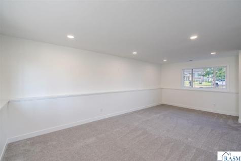 216 Wickfield Drive Mankato MN 56001