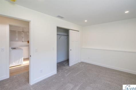 216 Wickfield Drive Mankato MN 56001