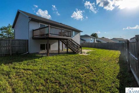 216 Wickfield Drive Mankato MN 56001