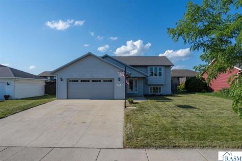 216 Wickfield Drive Mankato MN 56001