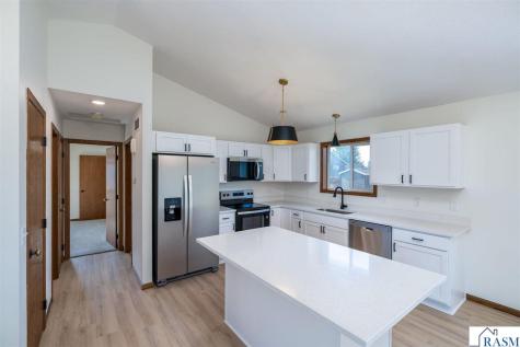 216 Wickfield Drive Mankato MN 56001