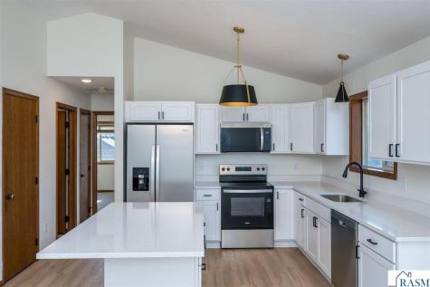 216 Wickfield Drive Mankato MN 56001