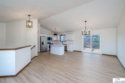 216 Wickfield Drive Mankato MN 56001