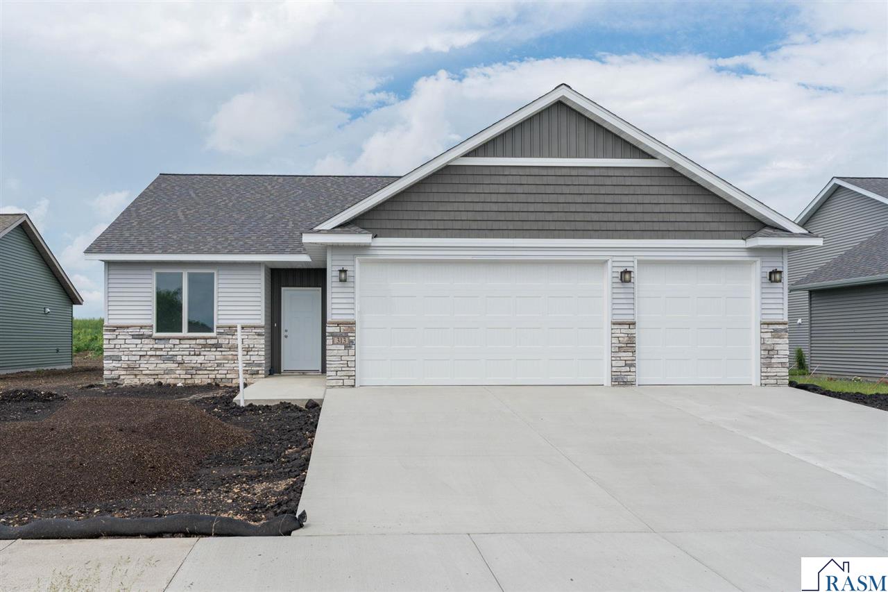 313 Falcon Run Eagle Lake MN 56025
