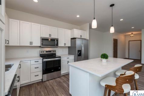 313 Falcon Run Eagle Lake MN 56025
