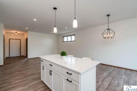 313 Falcon Run Eagle Lake MN 56025