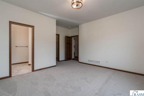 313 Falcon Run Eagle Lake MN 56025