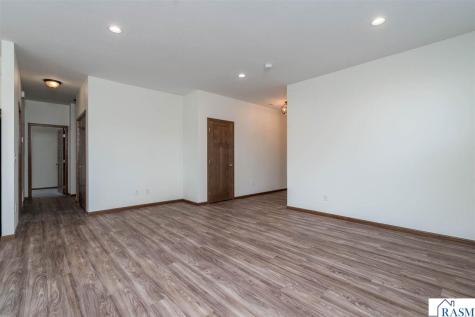 313 Falcon Run Eagle Lake MN 56025