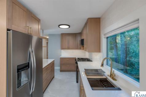 933 Thompson Ravine Road Mankato MN 56001