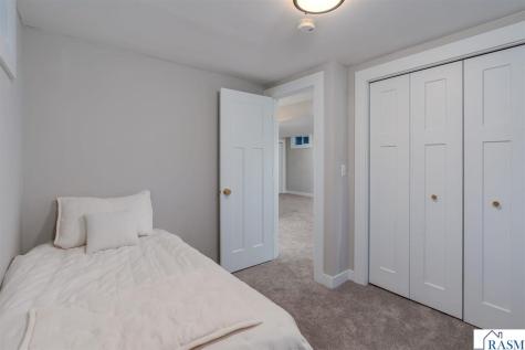 933 Thompson Ravine Road Mankato MN 56001