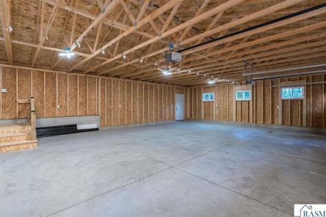 933 Thompson Ravine Road Mankato MN 56001