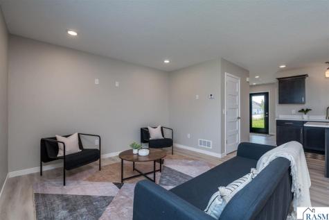 3121 Scotch Lane Mankato MN 56001