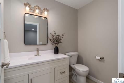 3121 Scotch Lane Mankato MN 56001