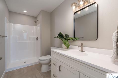 3121 Scotch Lane Mankato MN 56001