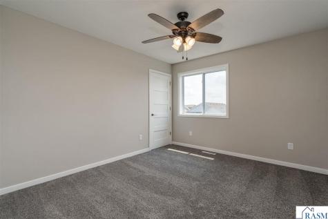 3121 Scotch Lane Mankato MN 56001