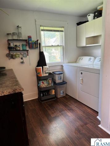 211 N Main Street Lake Crystal MN 56055