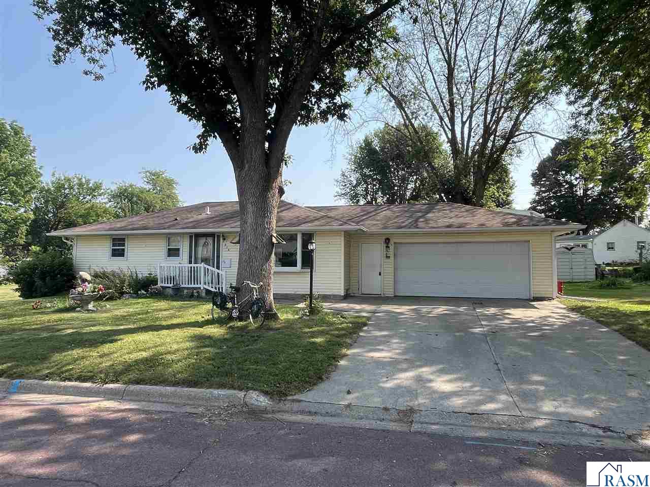 515 10th Street South St. James MN 56081