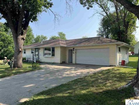 515 10th Street South St. James MN 56081