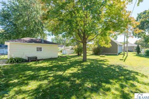 443 Harrison Avenue North Mankato MN 56003