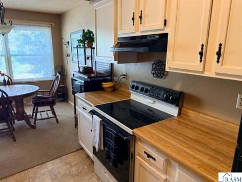 1306 S German Street New Ulm MN 56073