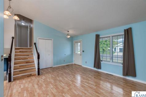 100 Uriah Court Mankato MN 56001