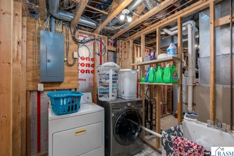 100 Uriah Court Mankato MN 56001
