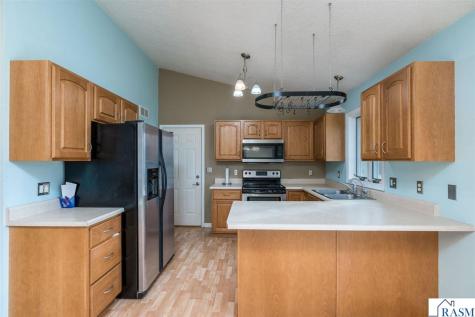 100 Uriah Court Mankato MN 56001