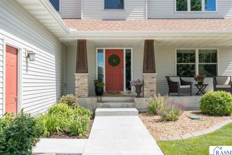 2290 Balsam Drive North Mankato MN 56003
