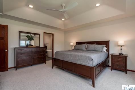 2290 Balsam Drive North Mankato MN 56003