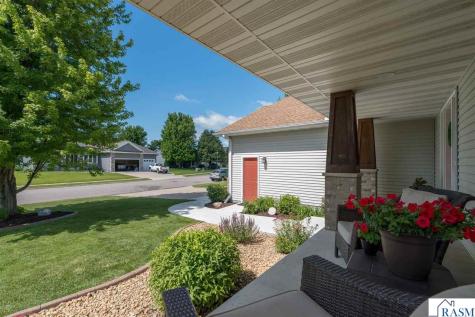 2290 Balsam Drive North Mankato MN 56003