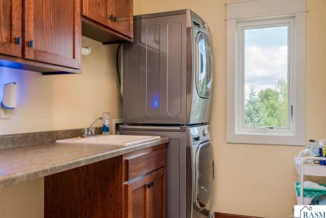 2290 Balsam Drive North Mankato MN 56003