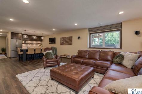 2290 Balsam Drive North Mankato MN 56003