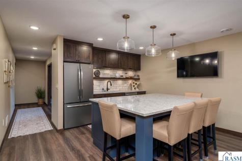 2290 Balsam Drive North Mankato MN 56003