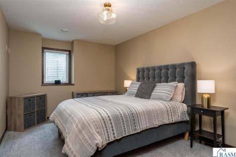2290 Balsam Drive North Mankato MN 56003