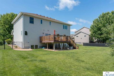 2290 Balsam Drive North Mankato MN 56003