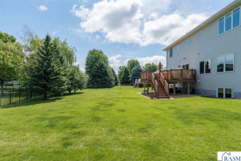 2290 Balsam Drive North Mankato MN 56003