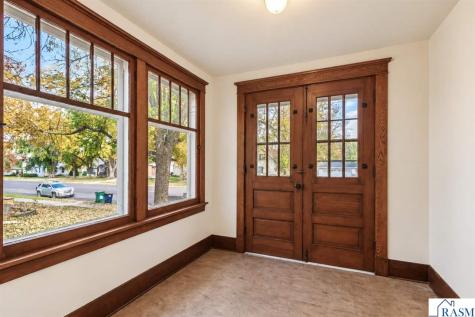 214 Broadway Street Hanska MN 56041