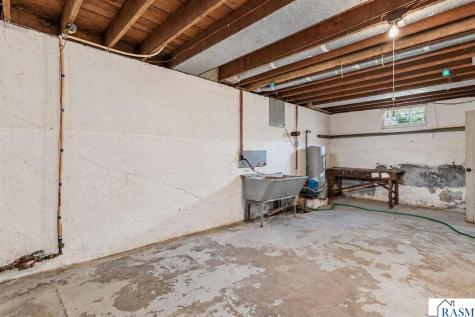 214 Broadway Street Hanska MN 56041