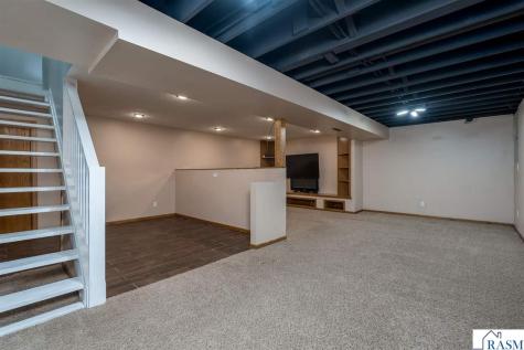 107 Meadow Lane Janesville MN 56048