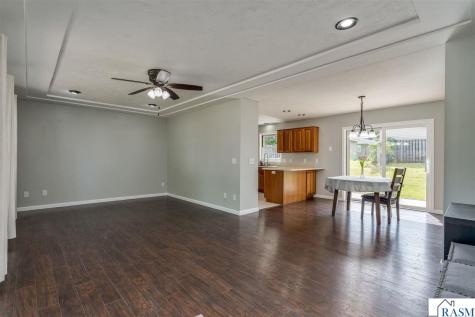 107 Meadow Lane Janesville MN 56048