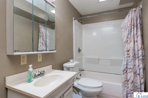 107 Meadow Lane Janesville MN 56048