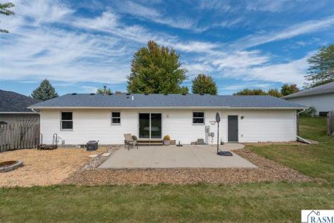 107 Meadow Lane Janesville MN 56048