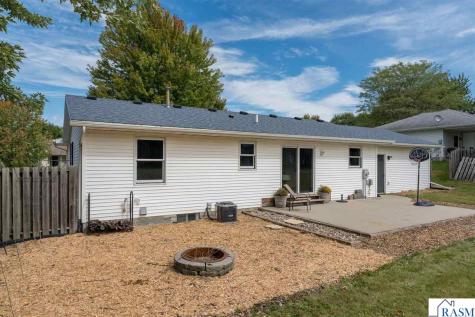 107 Meadow Lane Janesville MN 56048