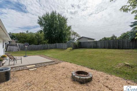 107 Meadow Lane Janesville MN 56048