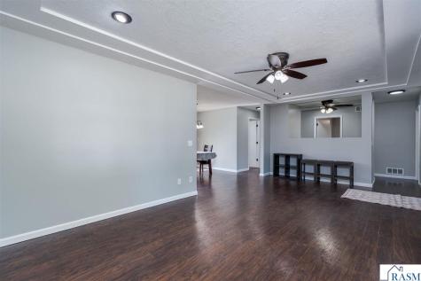 107 Meadow Lane Janesville MN 56048