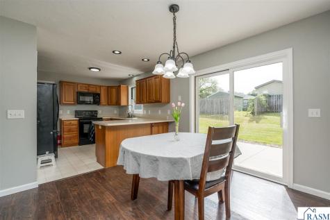 107 Meadow Lane Janesville MN 56048