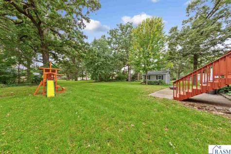 40499 520th Street North Mankato MN 56003