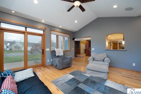 10 Cardinal Court North Mankato MN 56003